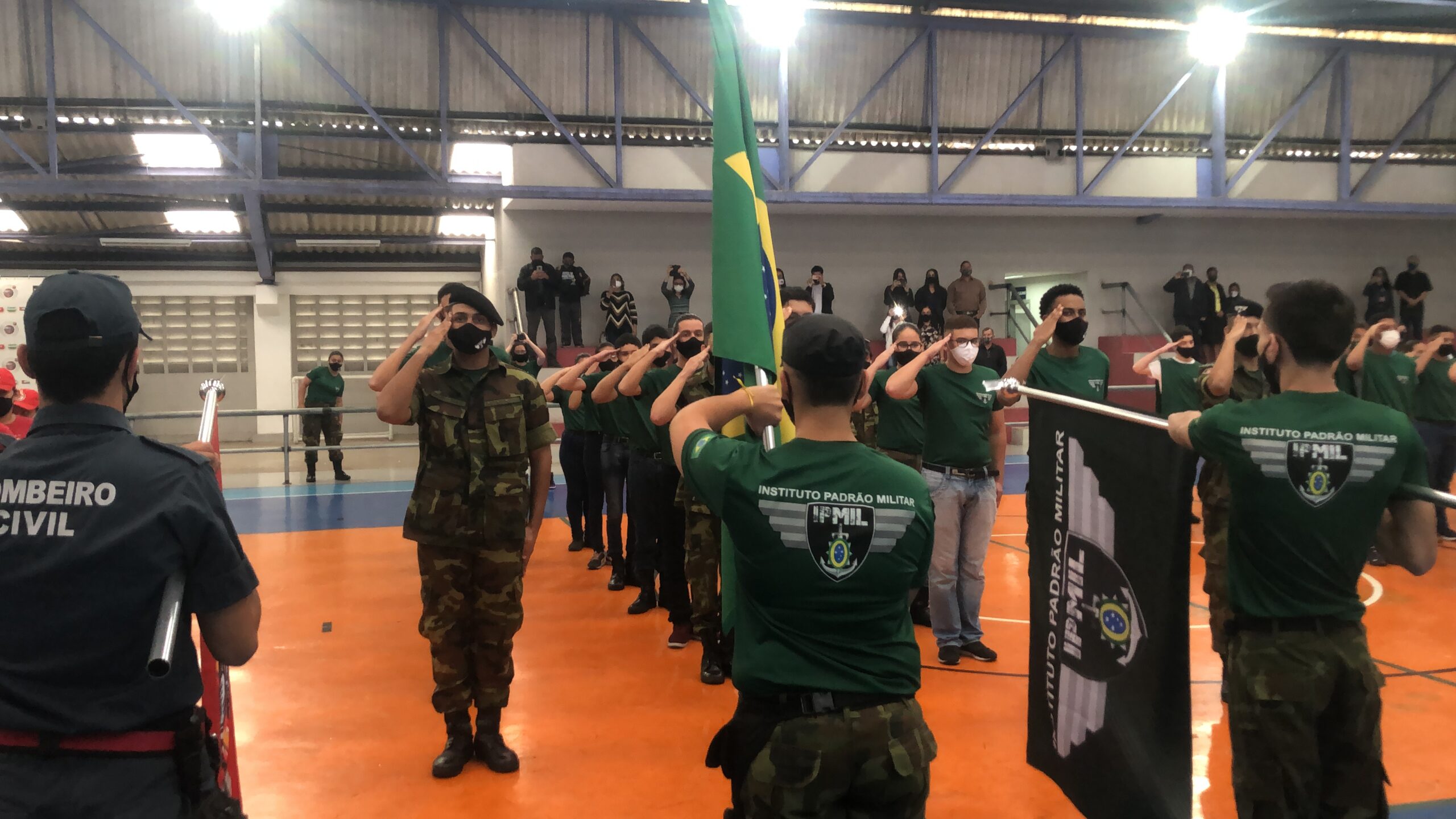 Instituto Padrão Militar chega a Brasília